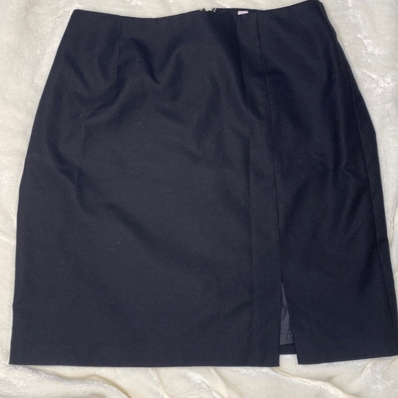 Dressbarn Black Skirt size 12 - Picture 1 of 7